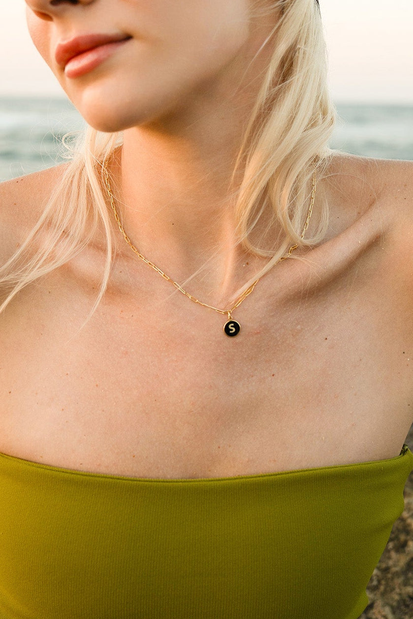 S HARFİ SİYAH GÜMÜŞ KOLYE