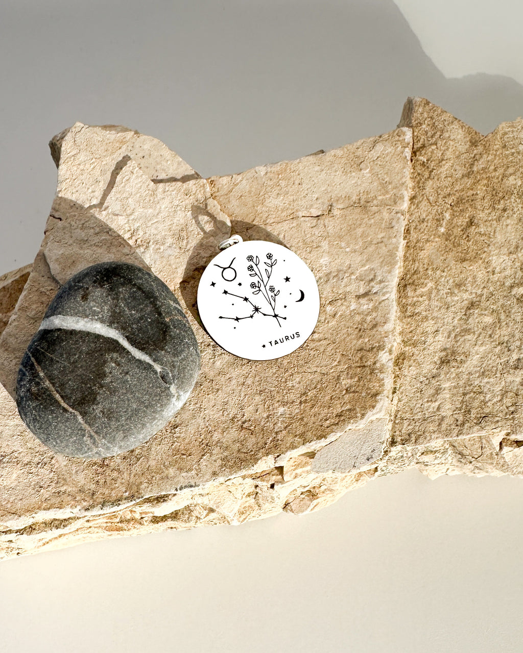 BURÇ SEMBOLÜ KOLYE