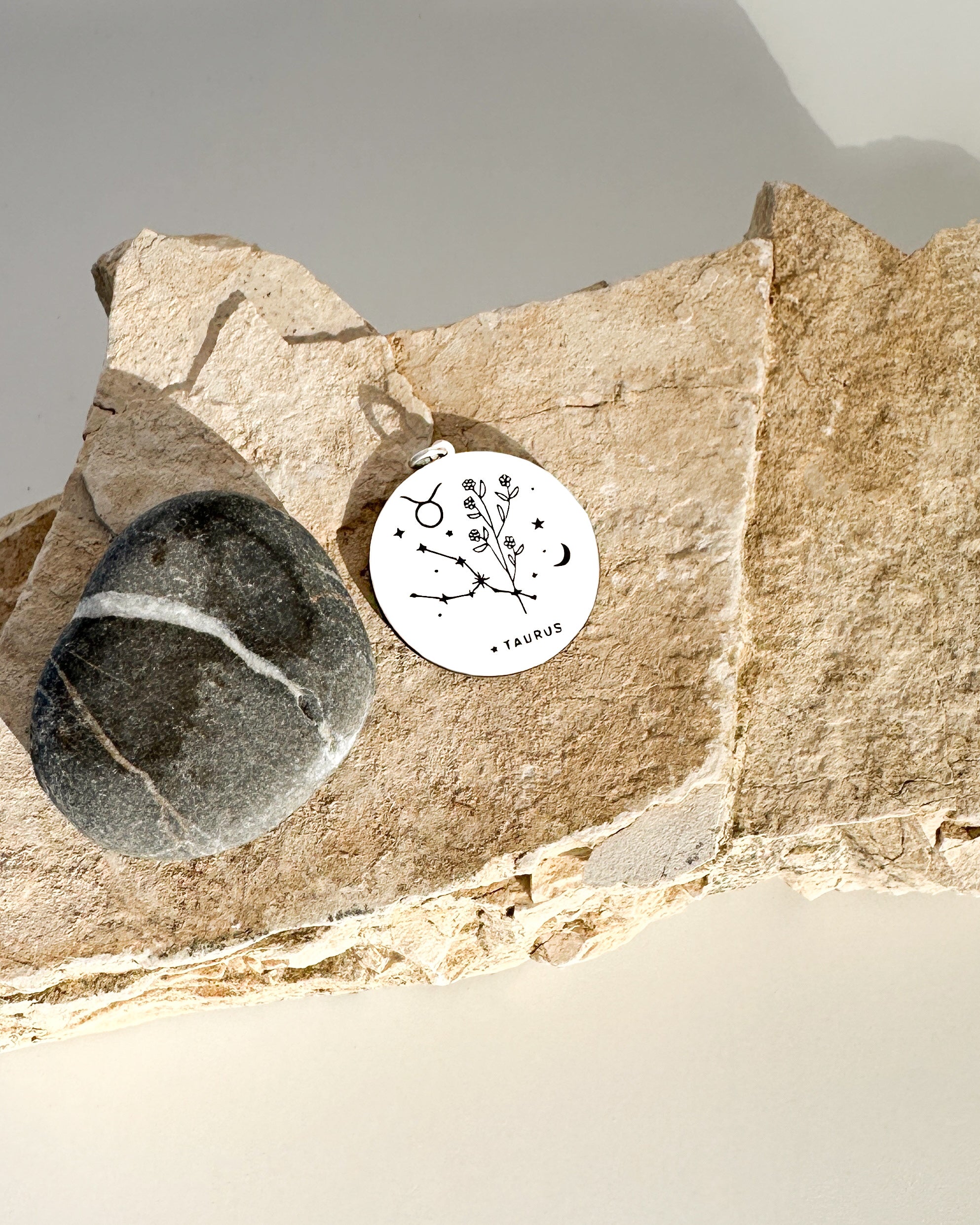 BURÇ SEMBOLÜ KOLYE