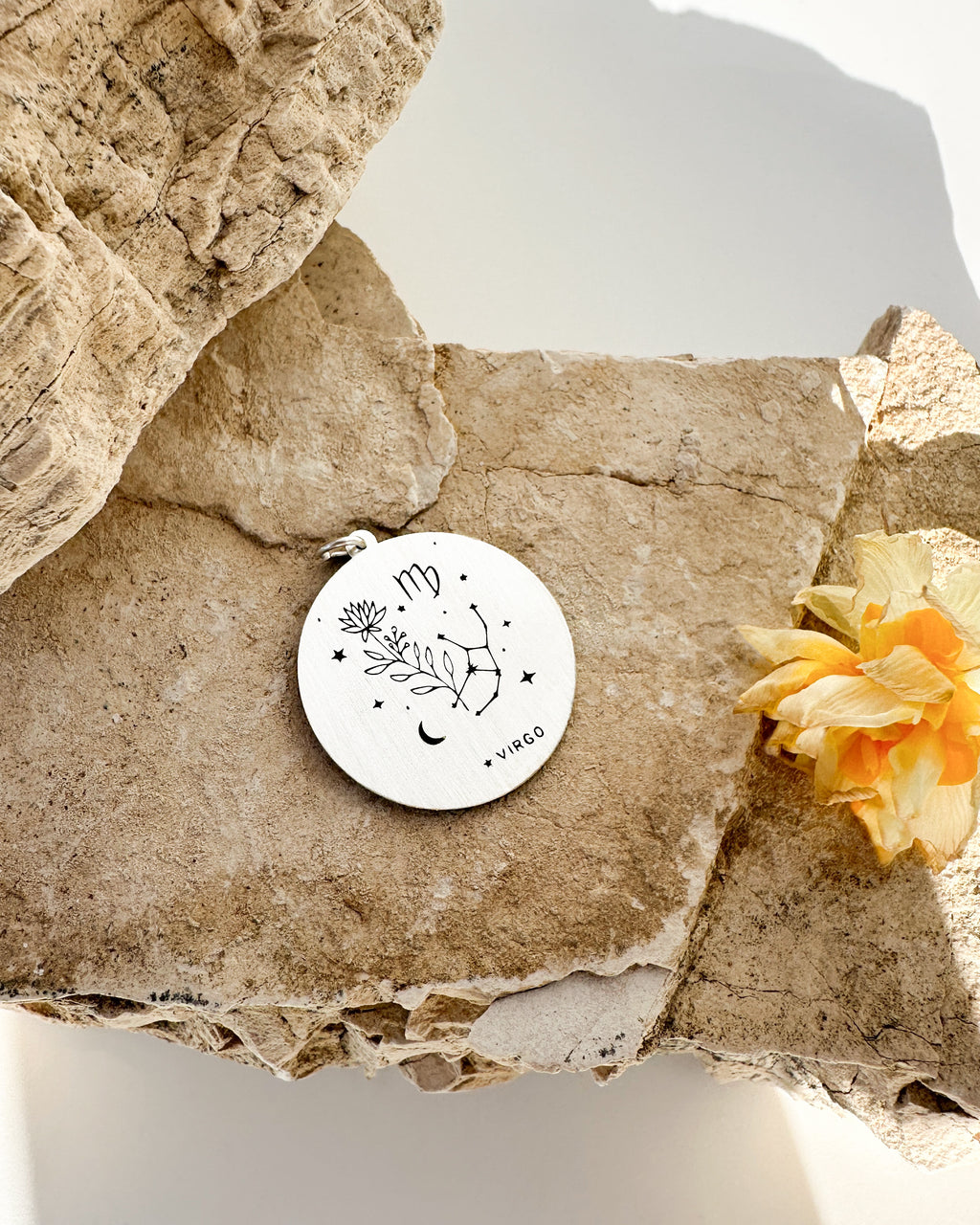 BURÇ SEMBOLÜ KOLYE