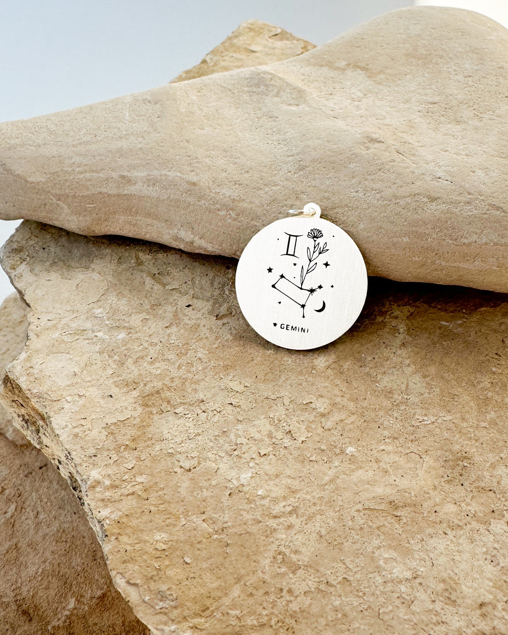 BURÇ SEMBOLÜ KOLYE