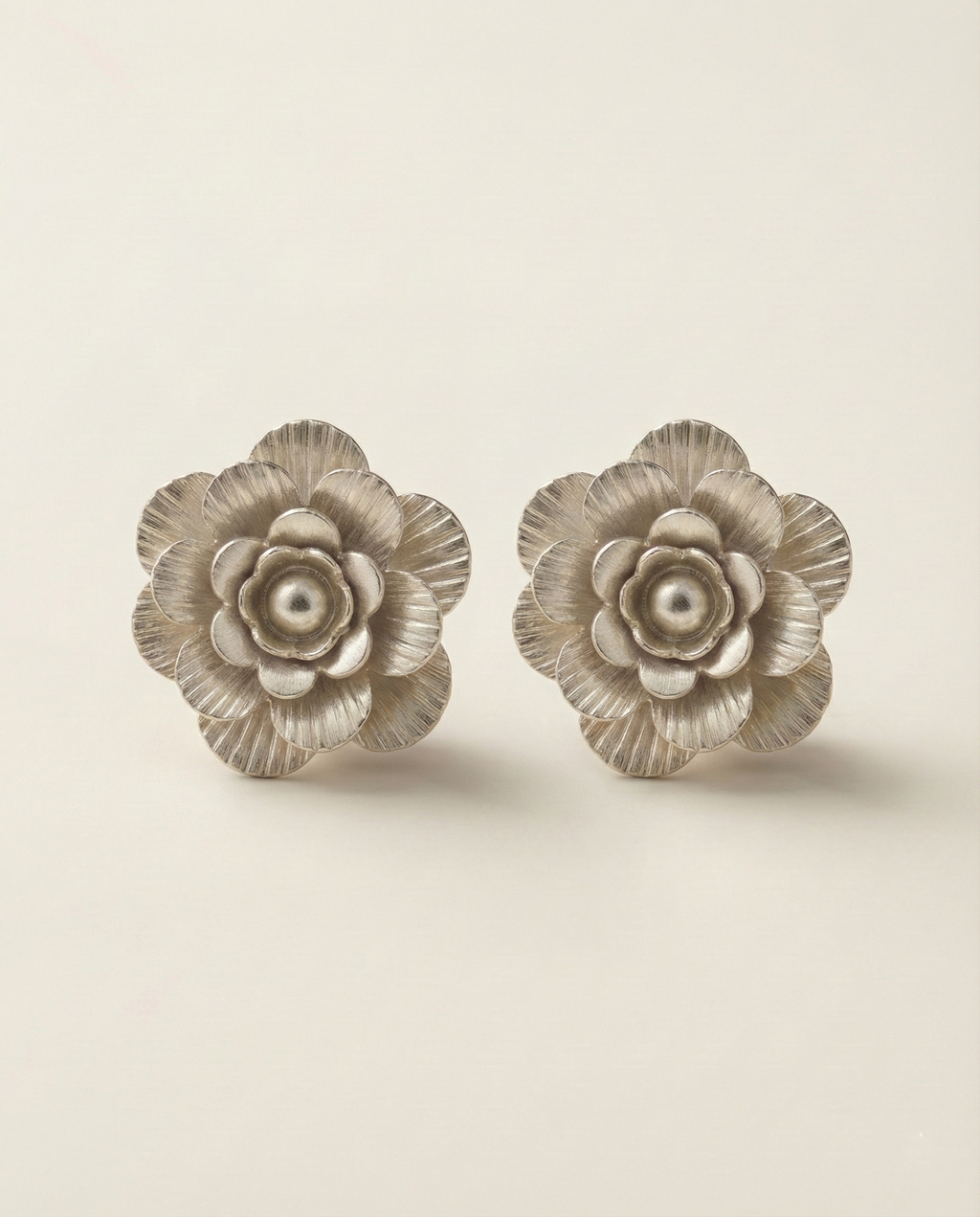 LUZİA GÜMÜŞ KÜPE