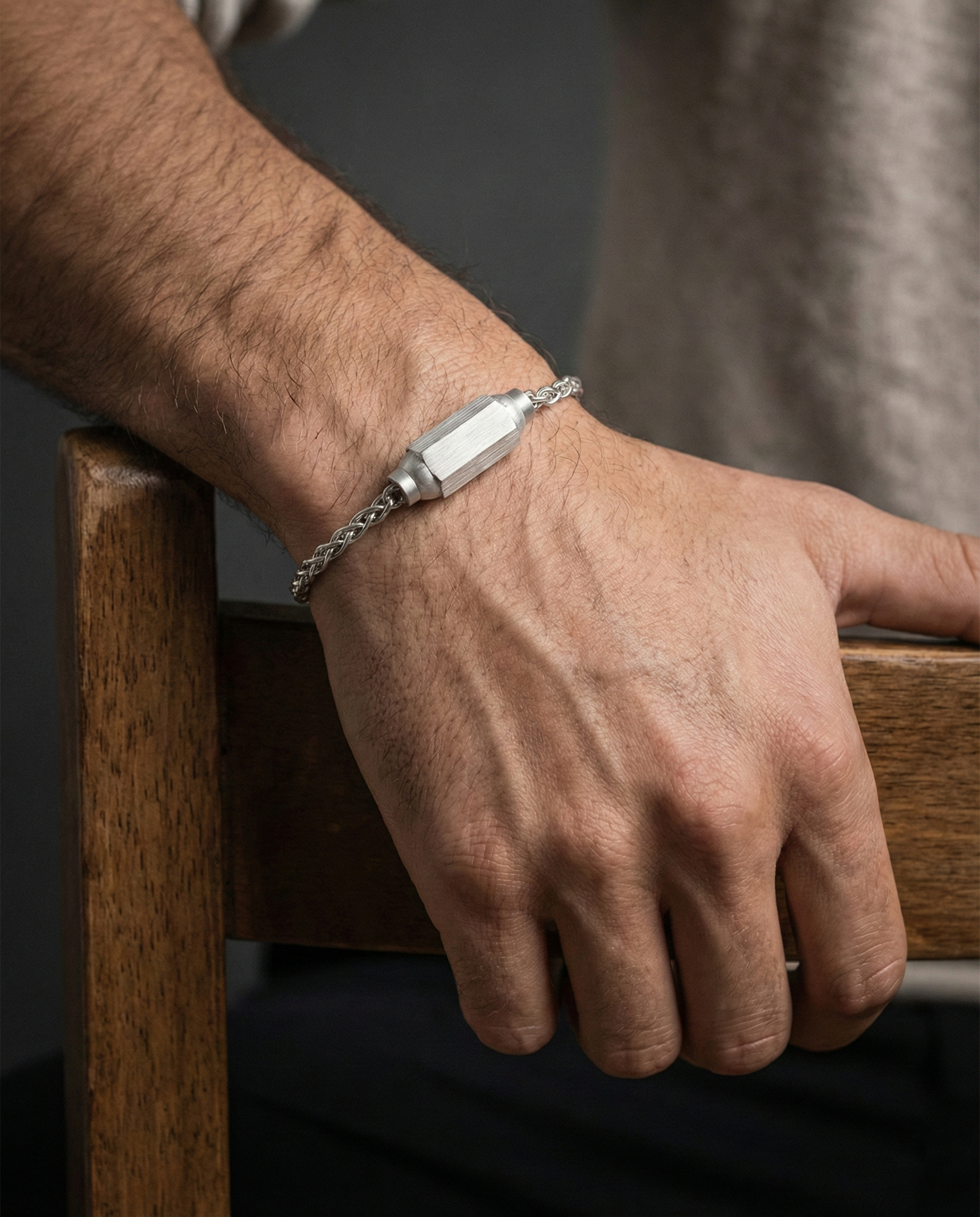 TRIOVA ERKEK BİLEKLİK