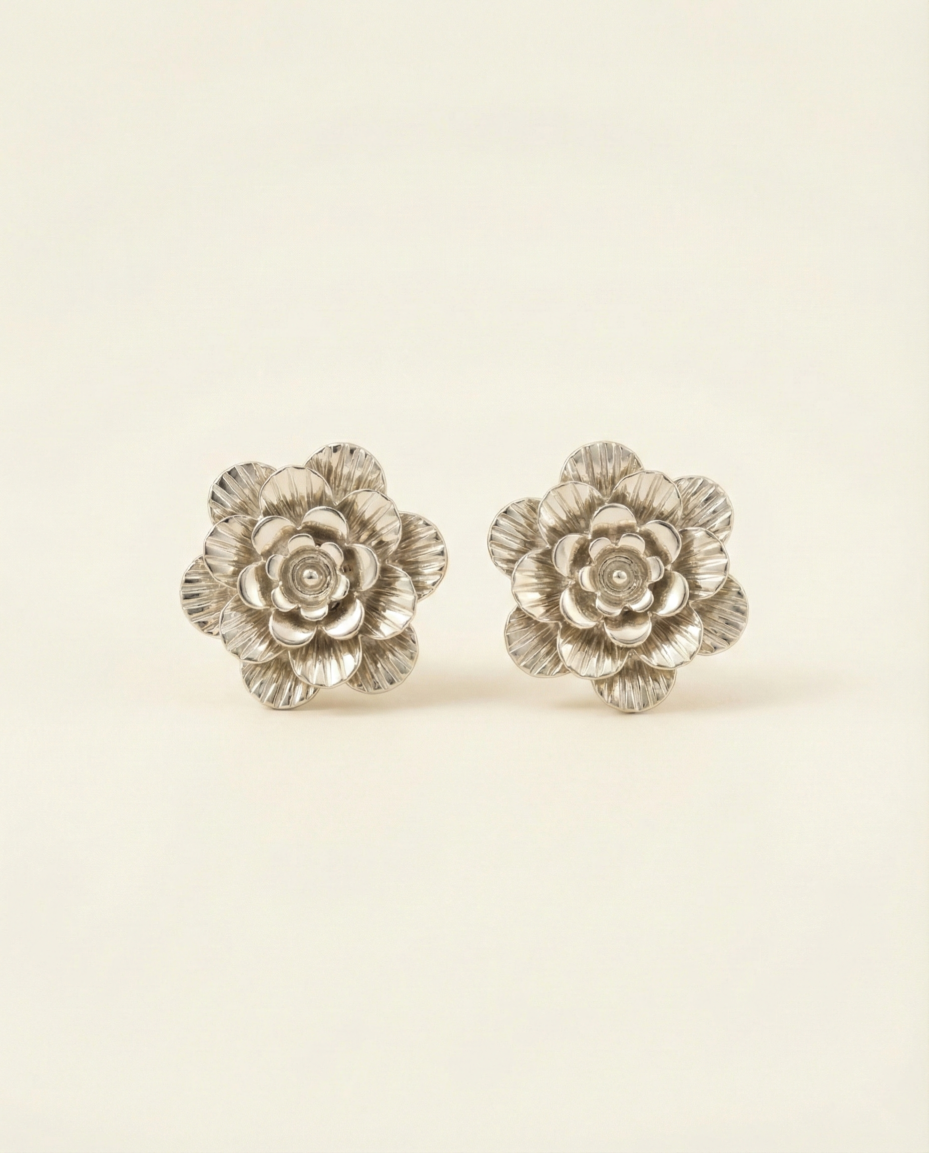 LUZİA GÜMÜŞ KÜPE