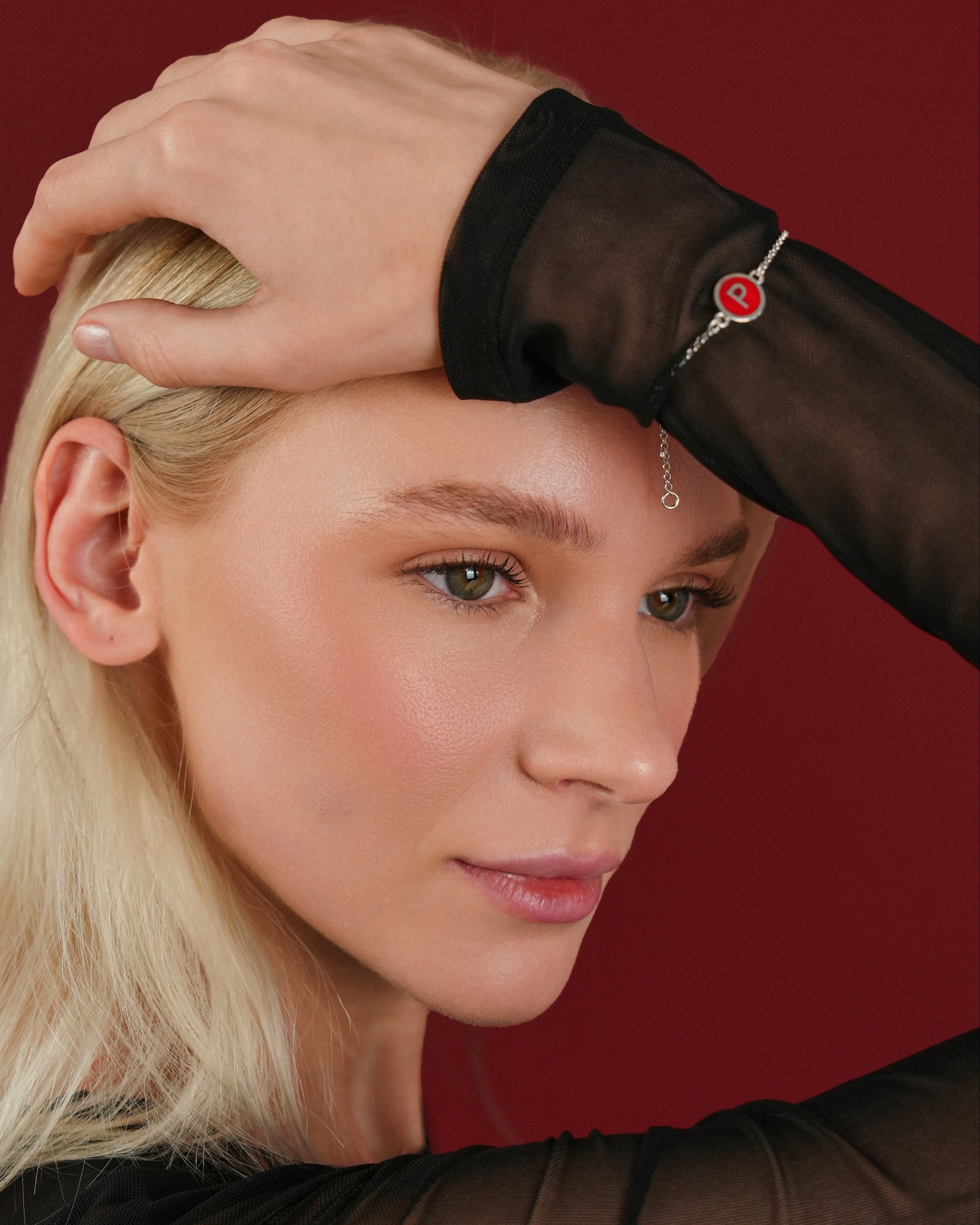 KIRMIZI HARF GÜMÜŞ BİLEKLİK