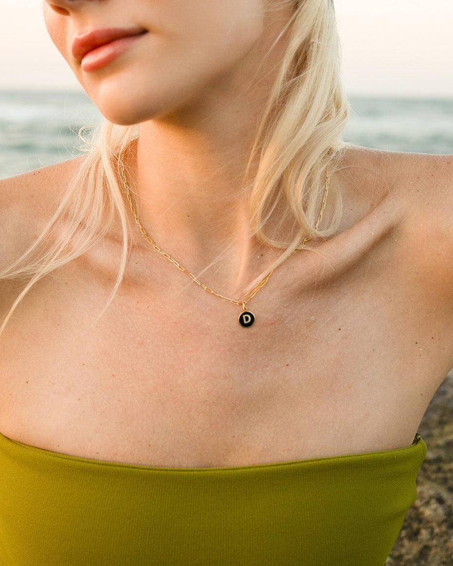 D HARFİ SİYAH GÜMÜŞ KOLYE