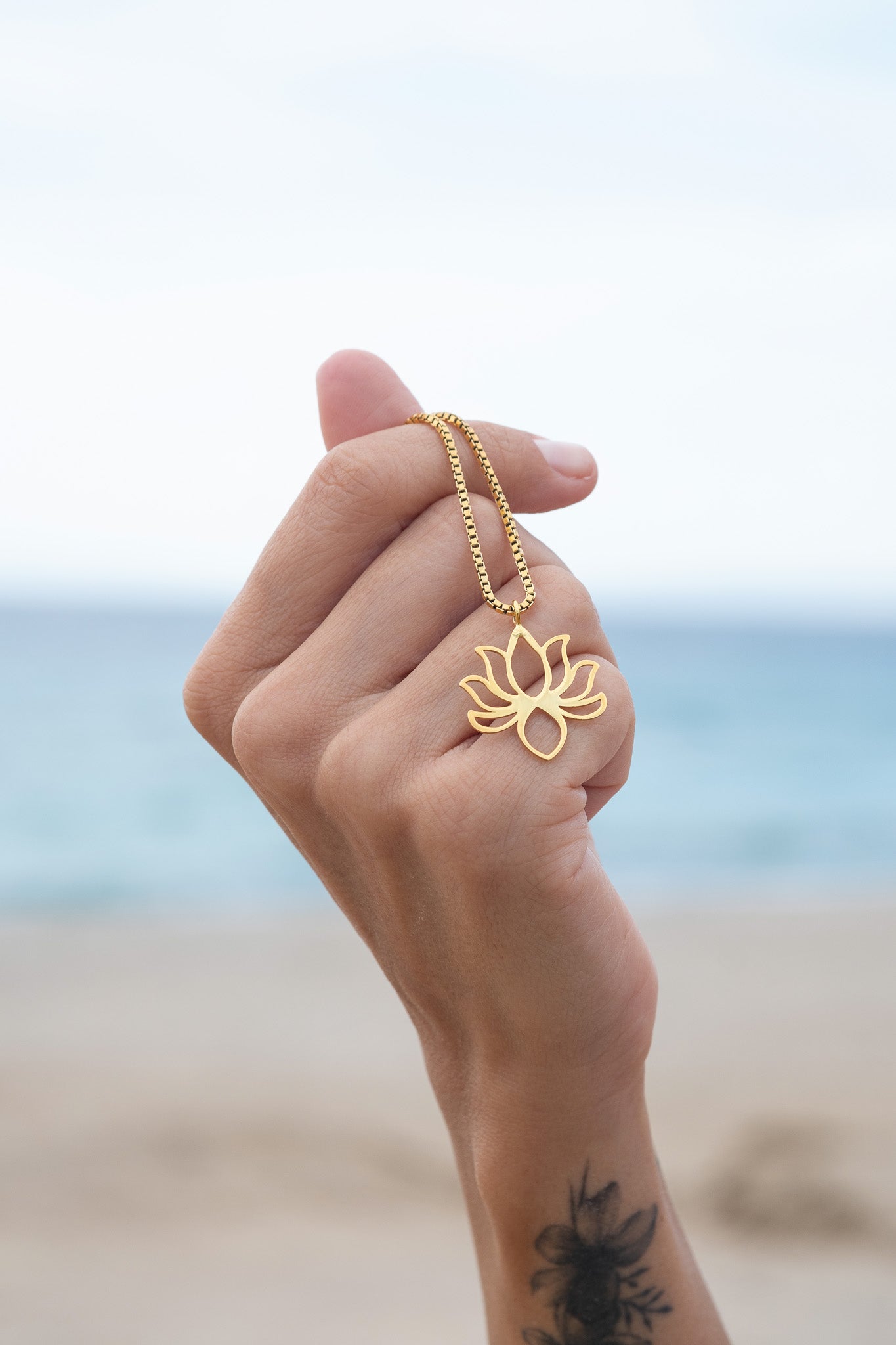 LOTUS GÜMÜŞ KOLYE