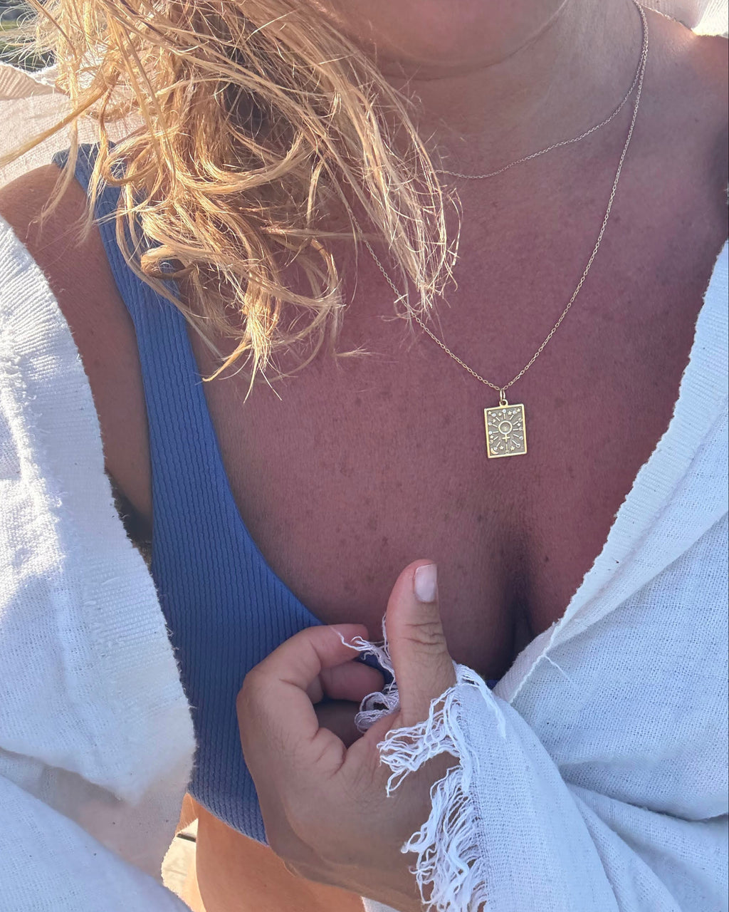 VENÜS GÜMÜŞ KOLYE