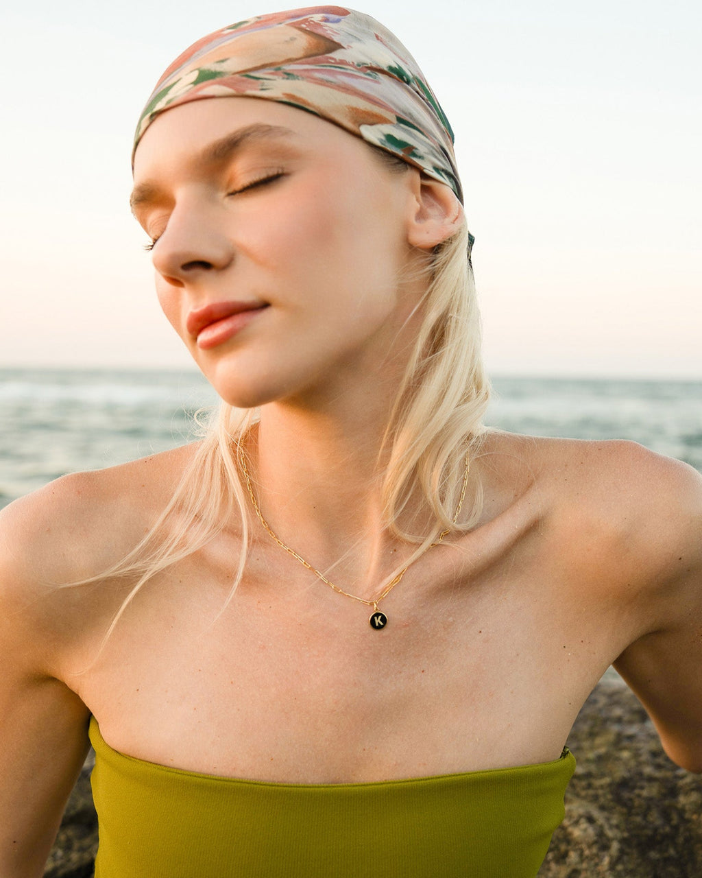 L HARFİ SİYAH GÜMÜŞ KOLYE