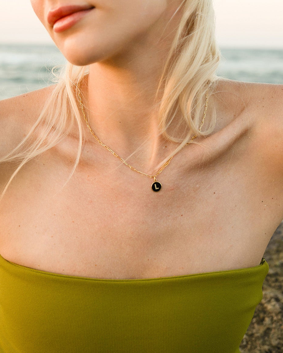 M HARFİ SİYAH GÜMÜŞ KOLYE