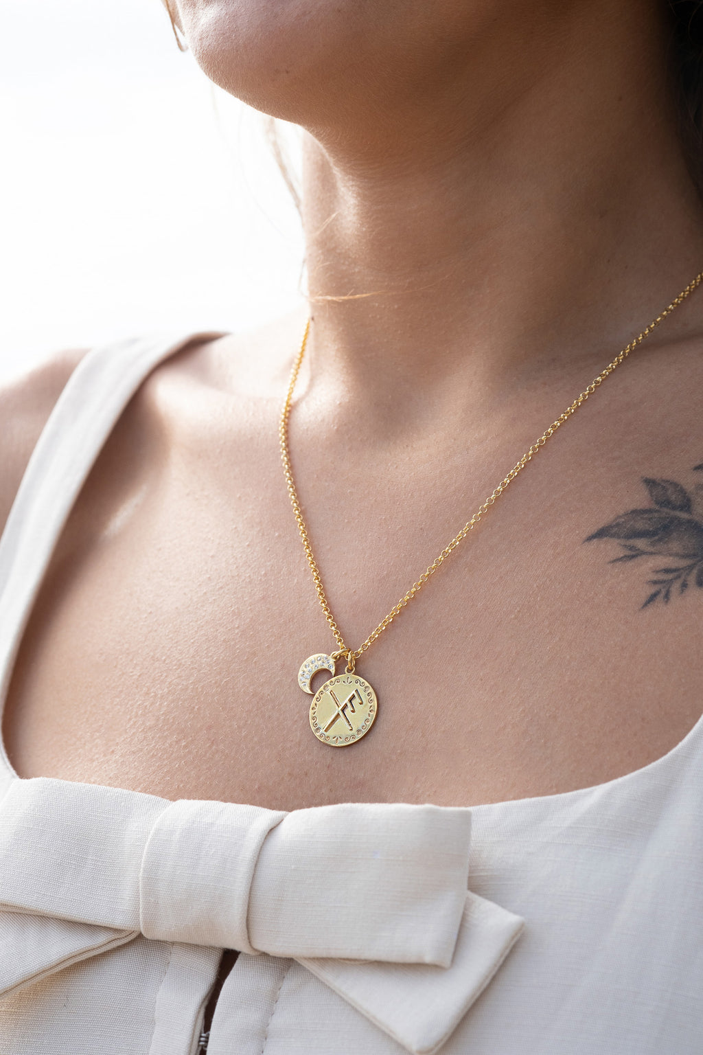 İYİ ŞANS RUNE SEMBOLÜ GÜMÜŞ KOLYE