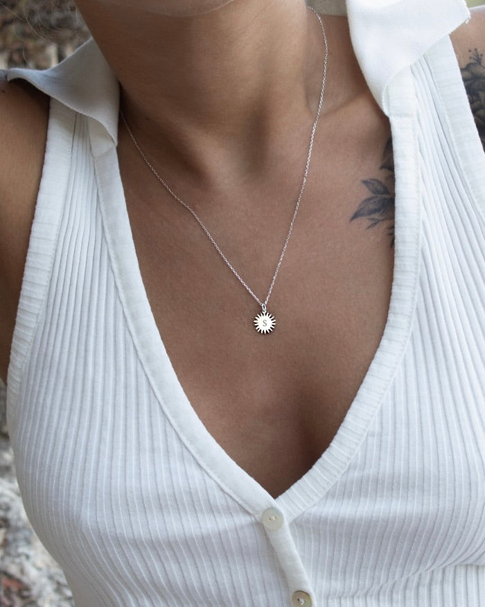 GÜNEŞ GÜMÜŞ KOLYE