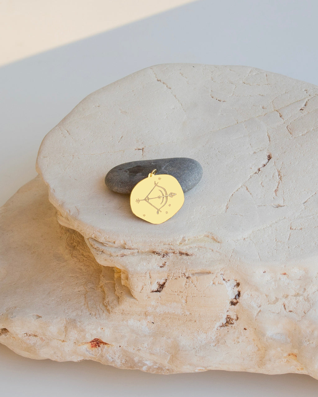 YAY BURÇ SEMBOL GÜMÜŞ KOLYE